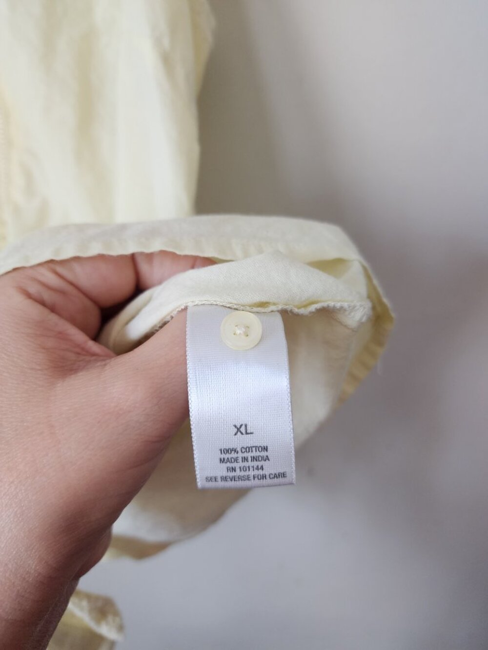 Dressbarn Pale Yellow Eyelet Button Front Tie Collared Tank Top Cottagecore Boho - Picture 9 of 9